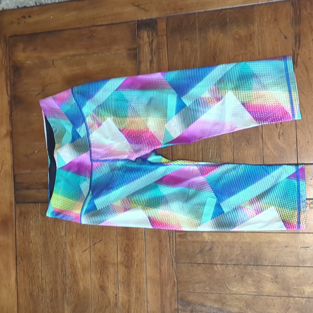 Victoria's Secret Sport cropped leggings